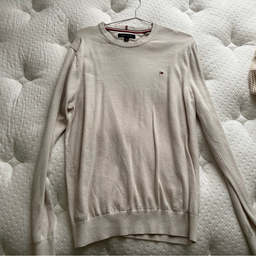 Tommy Hilfiger Men's Beige Crewneck Sweater